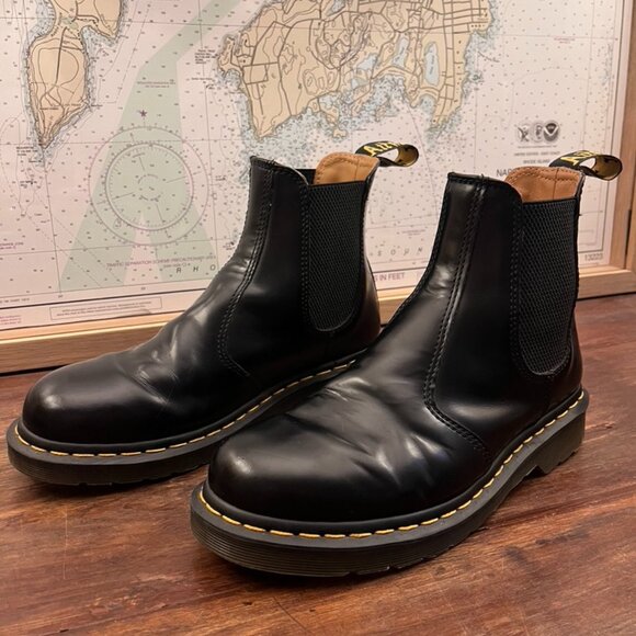 Dr. Martens Unisex-Adult 2976 Leather Chelsea Boots US 8 (Mens) - Picture 1 of 11
